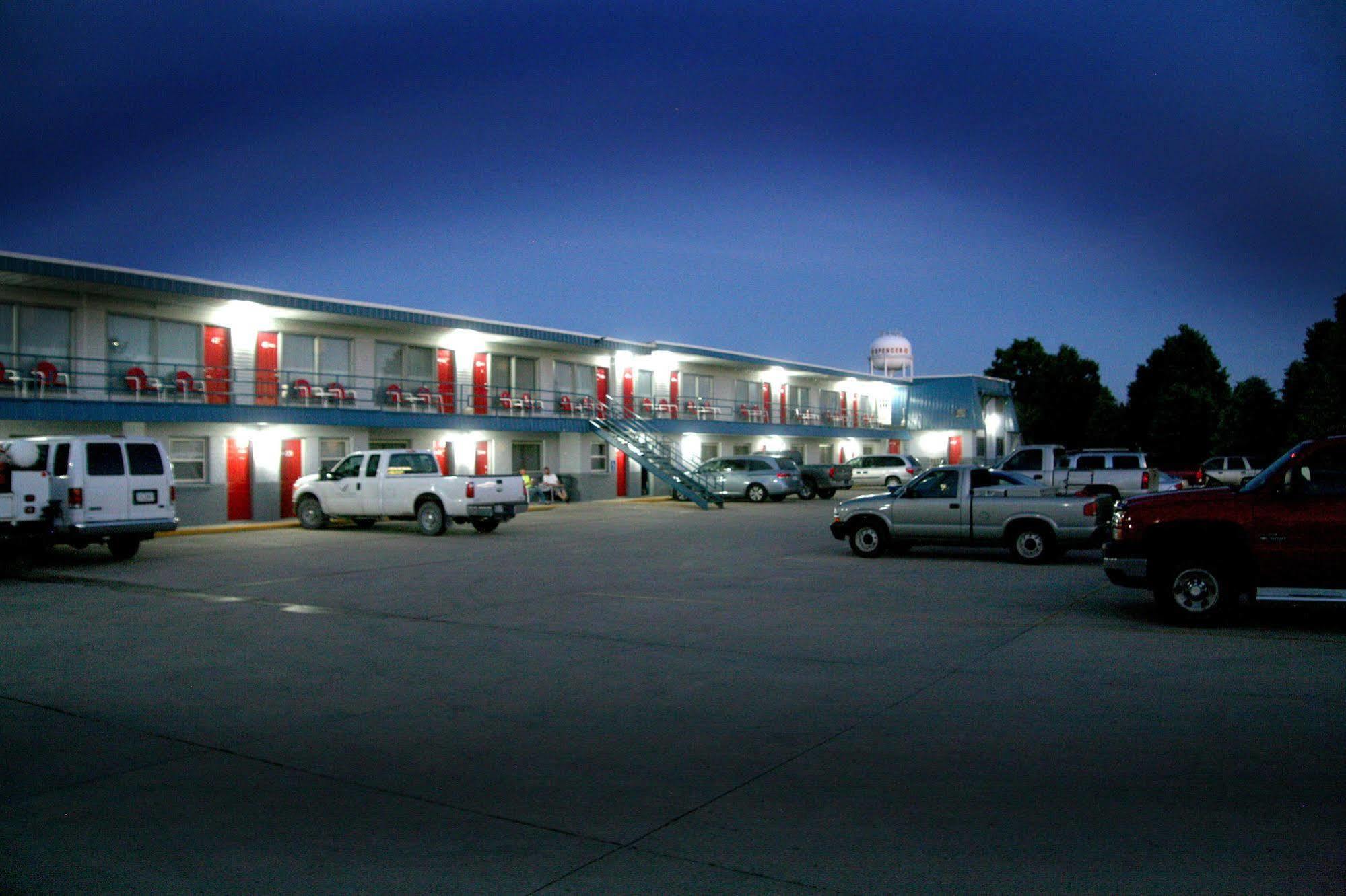 South T Motel Spencer Exterior photo